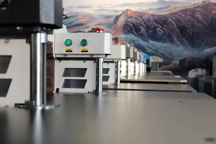 letter bending machine