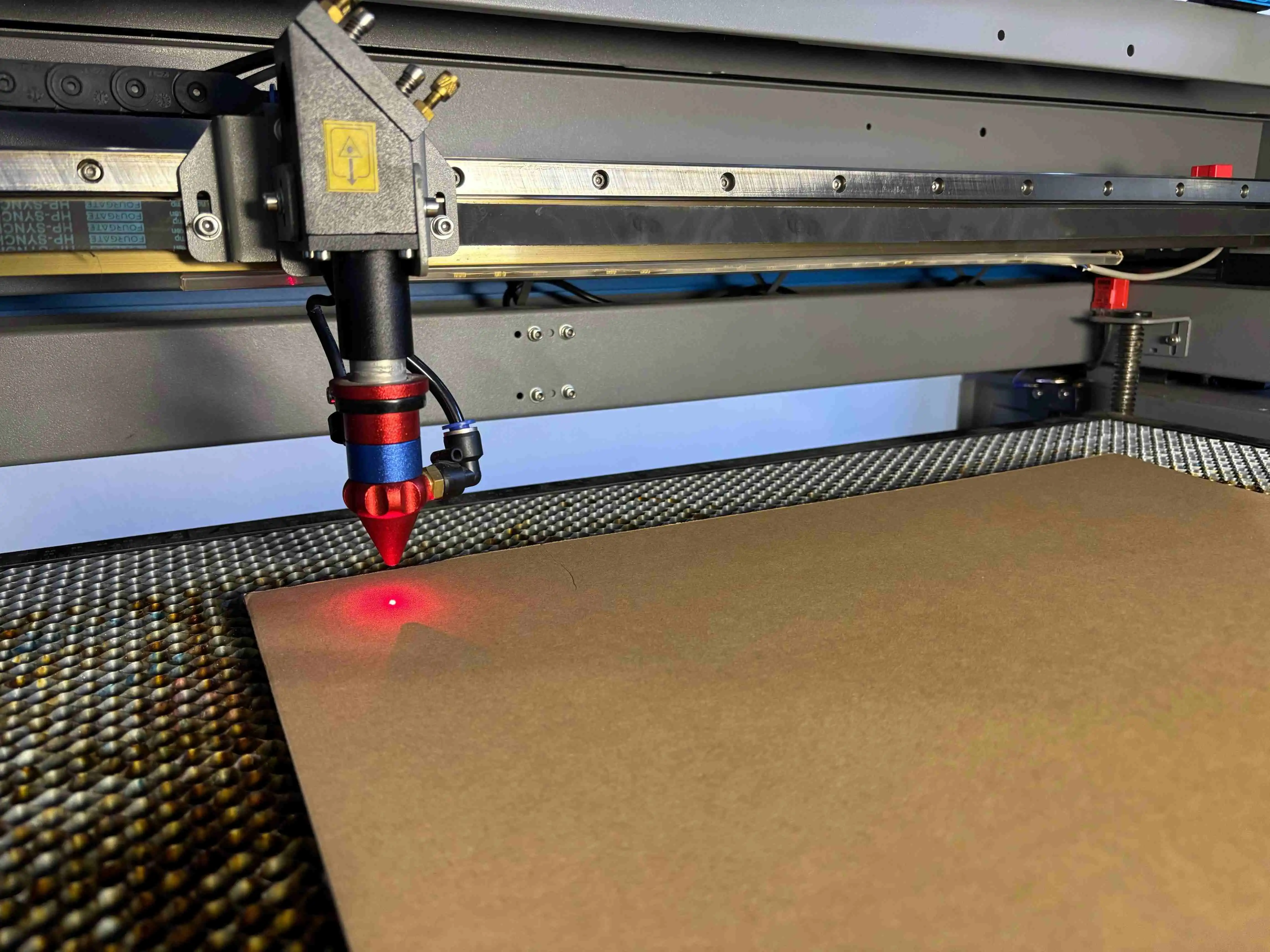 co2 laser cutting
